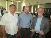 Estiveram presentes os deputados Elvino Bohn Gass e Jeferson Fernandes, além de representantes da Embrapa, Emater e universidades.