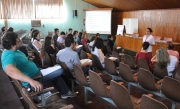 Curso ocorre no auditório da sede
