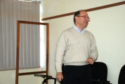 Prof. Enilson de Sá apresentou resultados de pesquisas sobre fixação biológica de nitrogênio e promoção de crescimento em plantas utilizando micro-organismos.